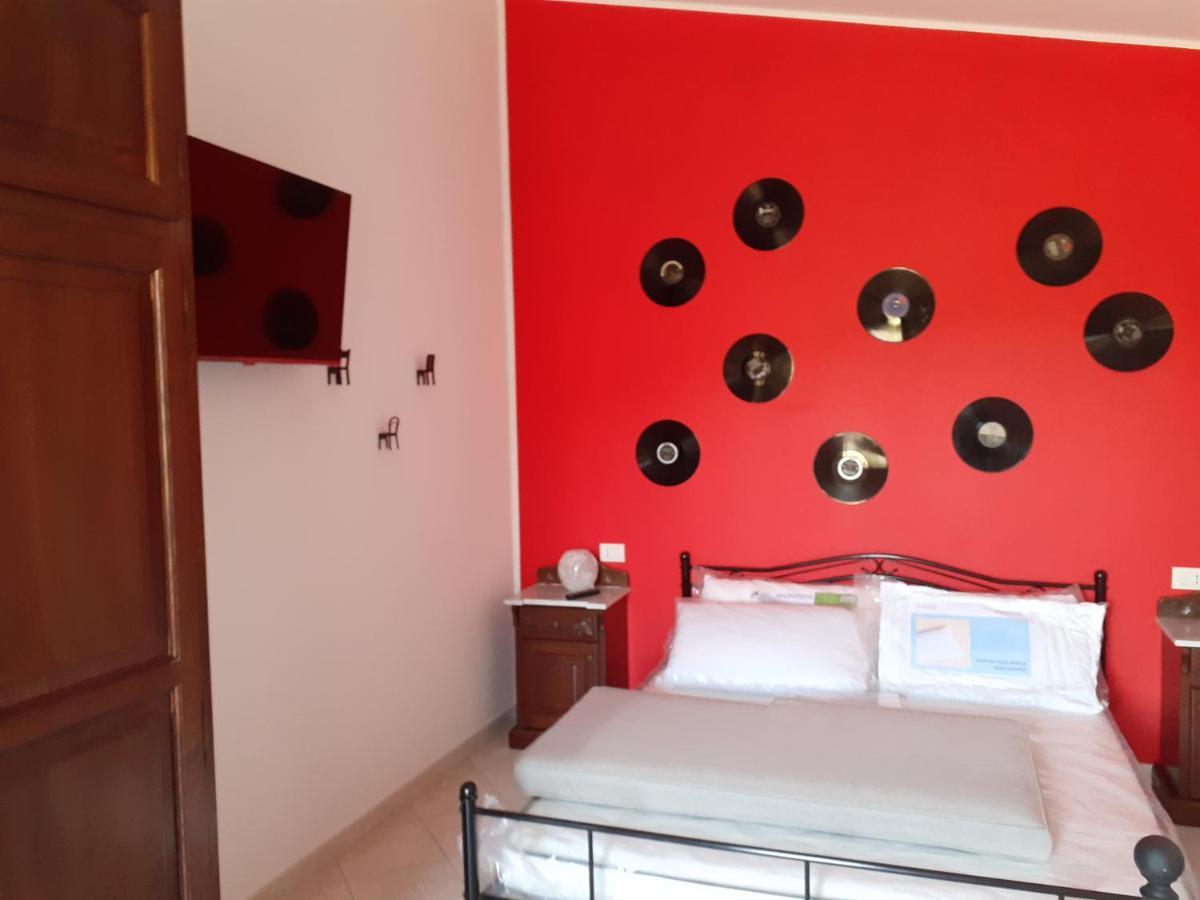 B&B Marzo '51 Villasimius Buitenkant foto