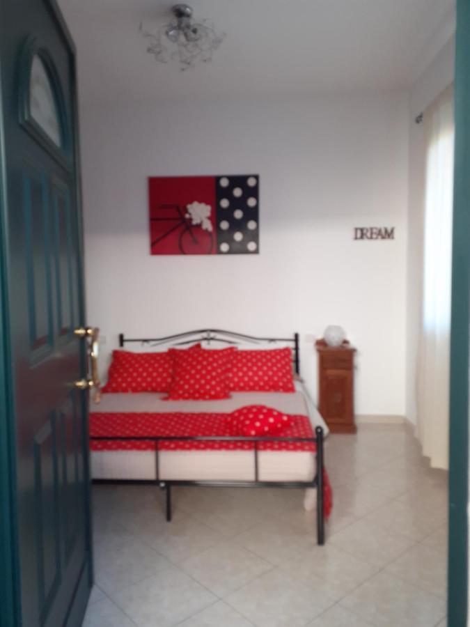 B&B Marzo '51 Villasimius Buitenkant foto
