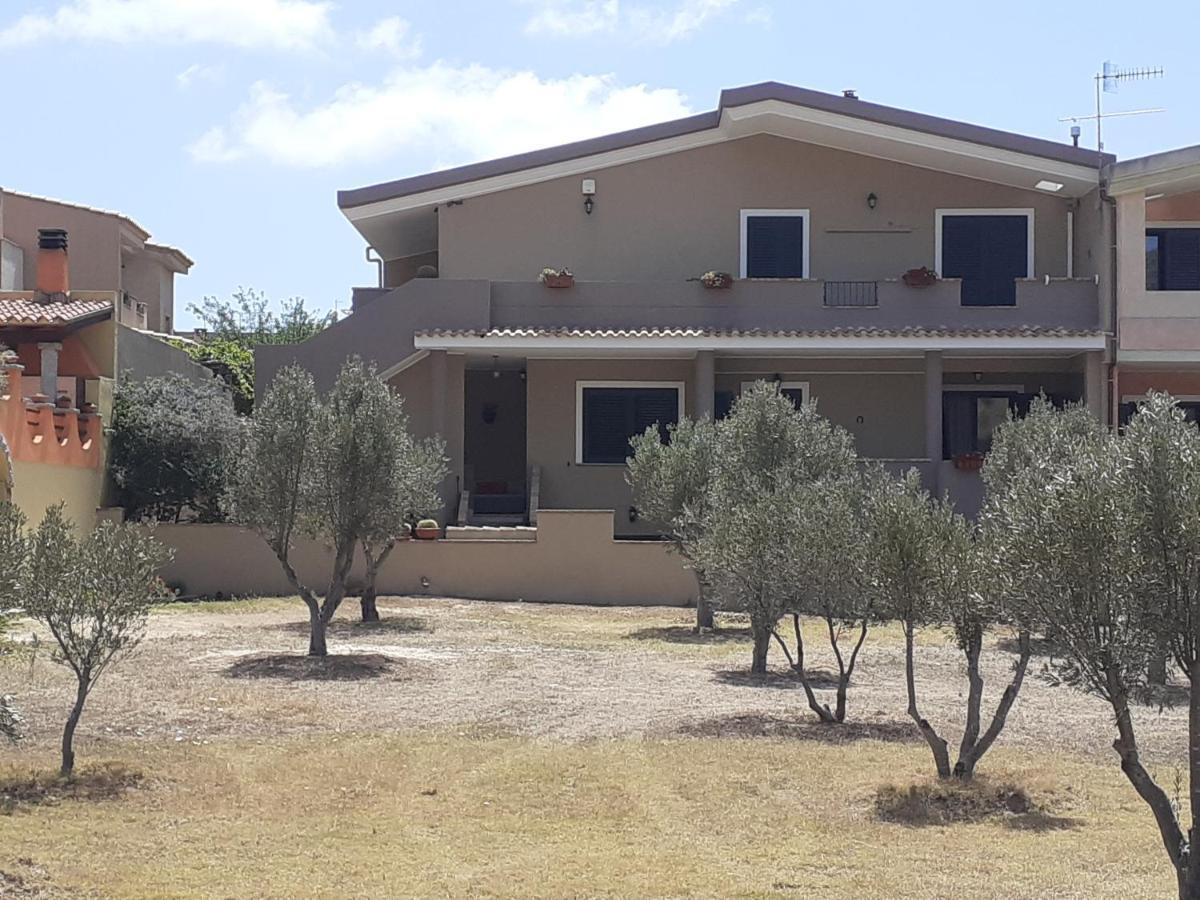 B&B Marzo '51 Villasimius Buitenkant foto