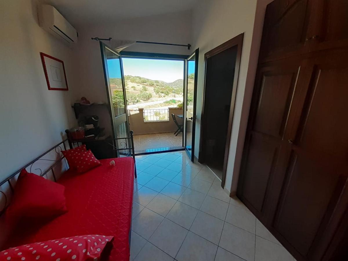 B&B Marzo '51 Villasimius Buitenkant foto