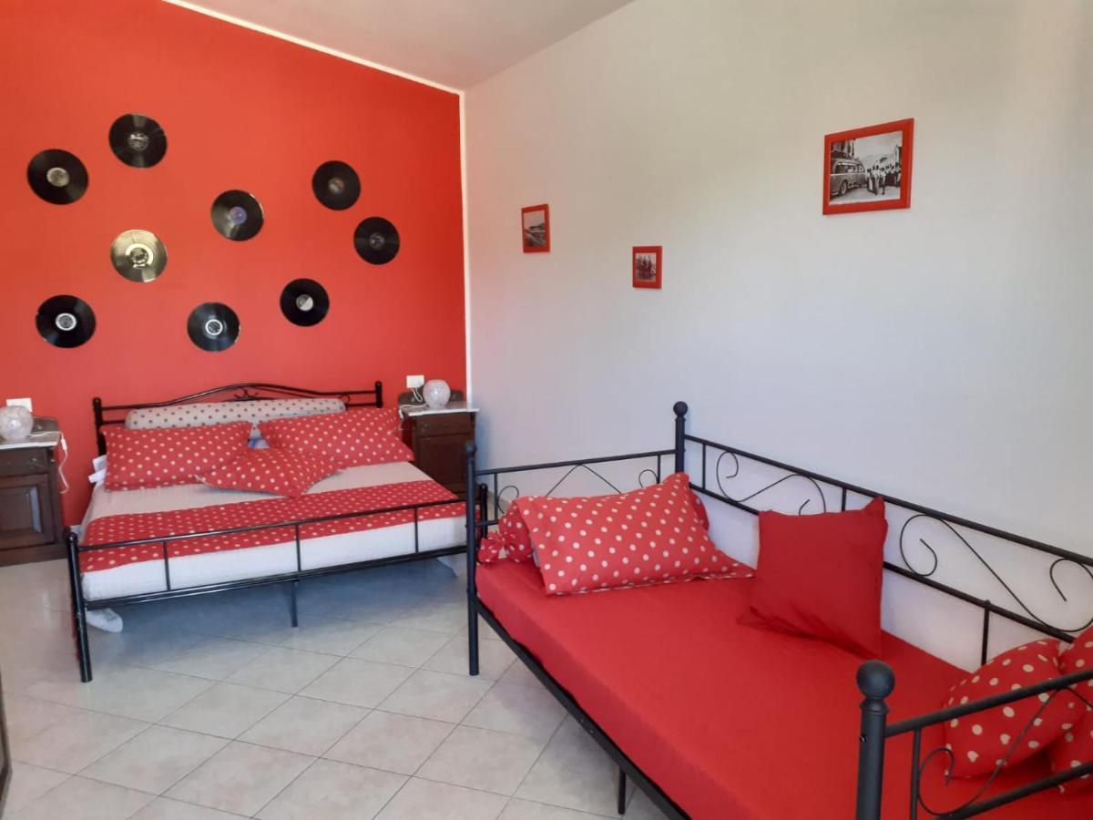 B&B Marzo '51 Villasimius Buitenkant foto