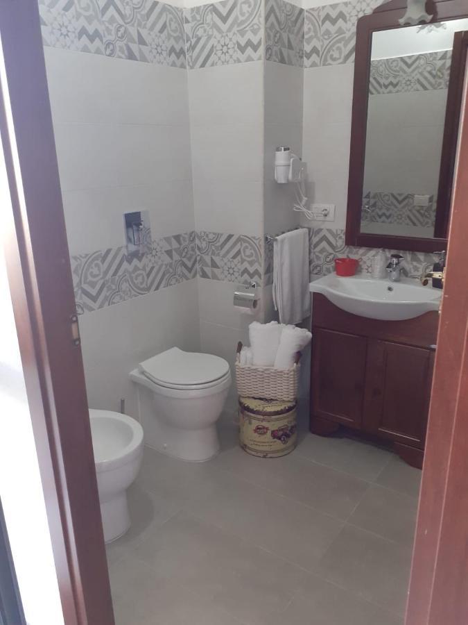 B&B Marzo '51 Villasimius Buitenkant foto